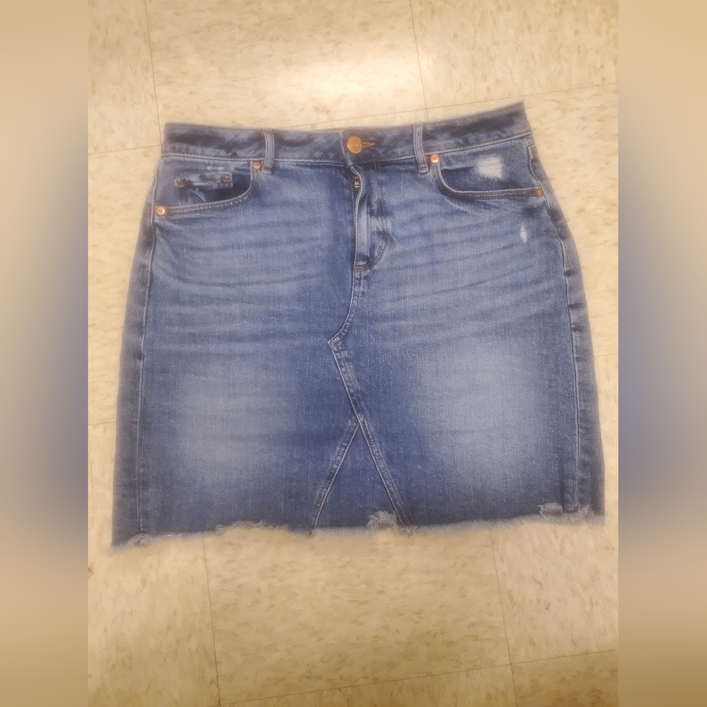 Loft denim skirt